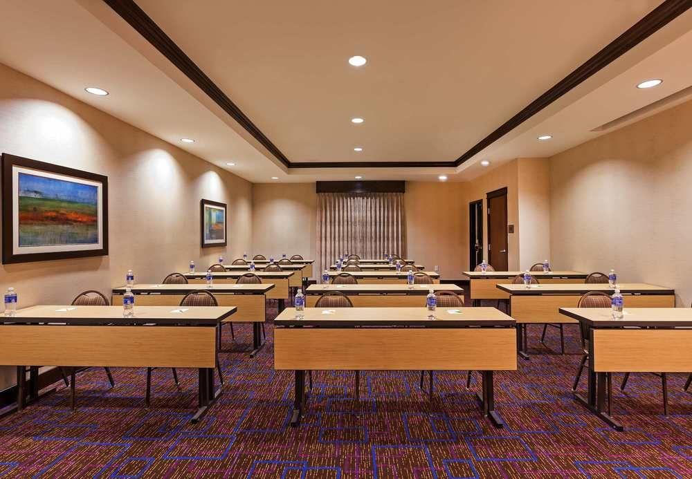 Courtyard By Marriott Odessa Hotel Bagian luar foto